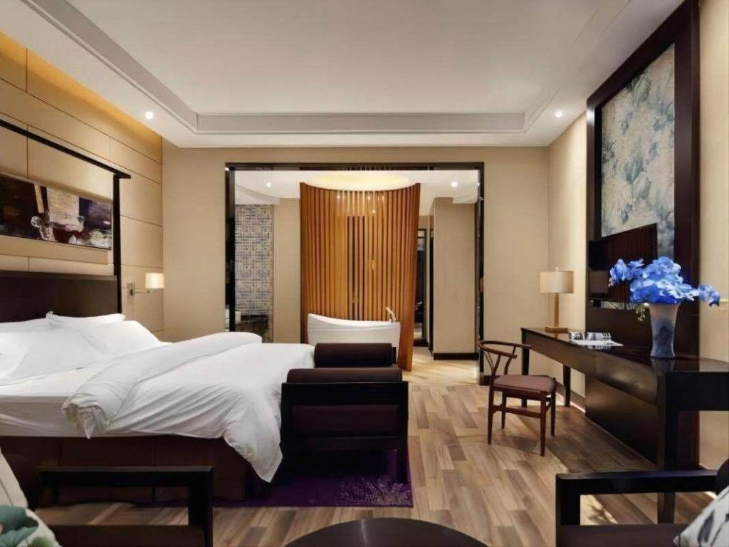 Jinjiang Metropolo Hotel - Liyang Tianmu Lake Changzhou  Exterior foto